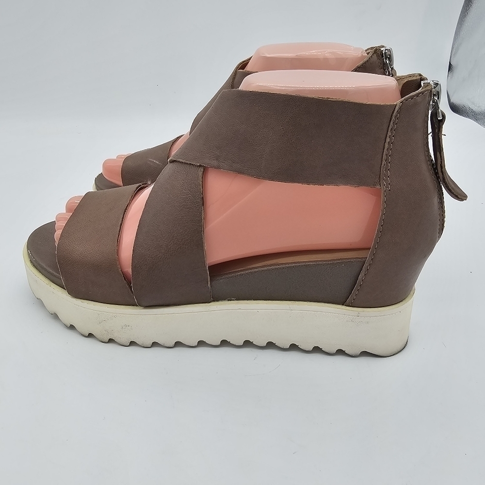 Steven by Steve Madden Womens Keanna Wedge Sandal Strappy Zip Up Brown Size 6.5M - Picture 6 of 12